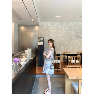 中长款 法式 收腰高级感裙子 V领荷叶边晕染连衣裙女2024夏新款 AHY