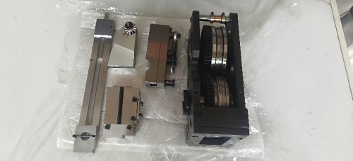 转子槽纸机模具 压纸轮 导纸板 成形模出纸口 转位模 机械手