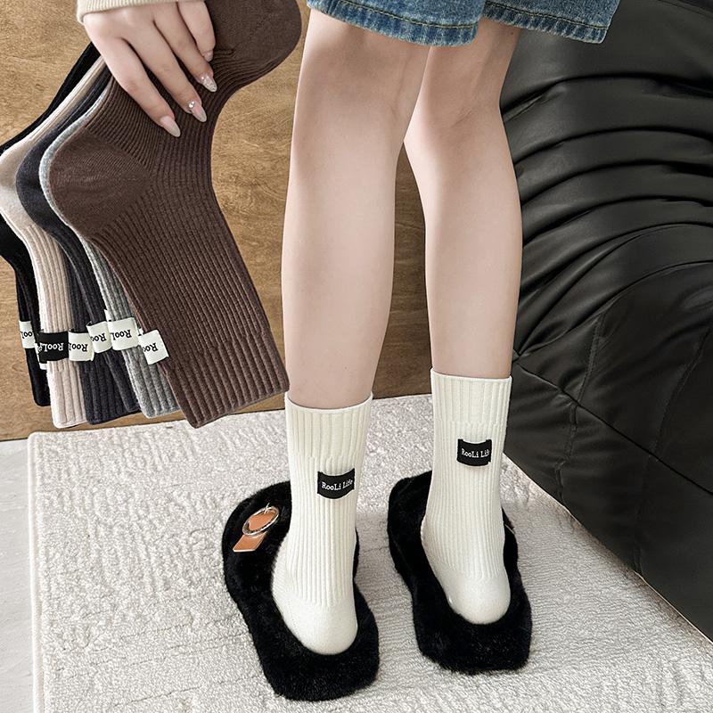 白色羊绒袜子女秋冬款2