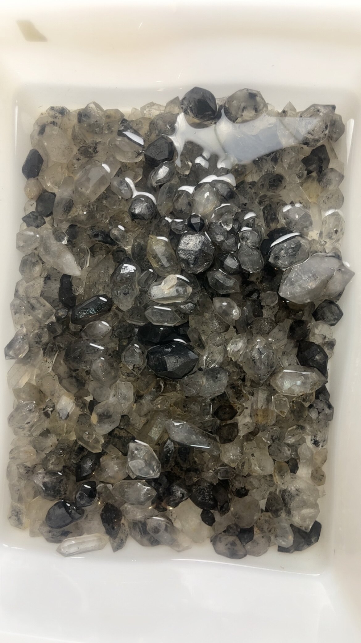 天然贵州闪灵水晶原石