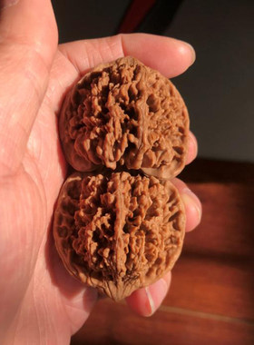 42mm自然山地果百花山满天星狮子头文玩把件精选麻核桃老树压手强