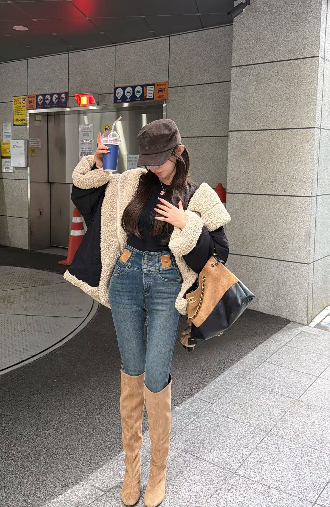 【YKL】温暖捕手 黑色圆领针织长袖复古蓝三扣小脚裤黑色两穿外套