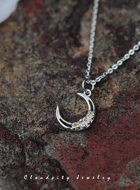 精致镂空小月亮925银短项链