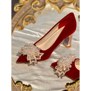 红色秀禾婚鞋女中式粗跟不累脚高跟鞋绝美复古风订婚礼服尖头单鞋