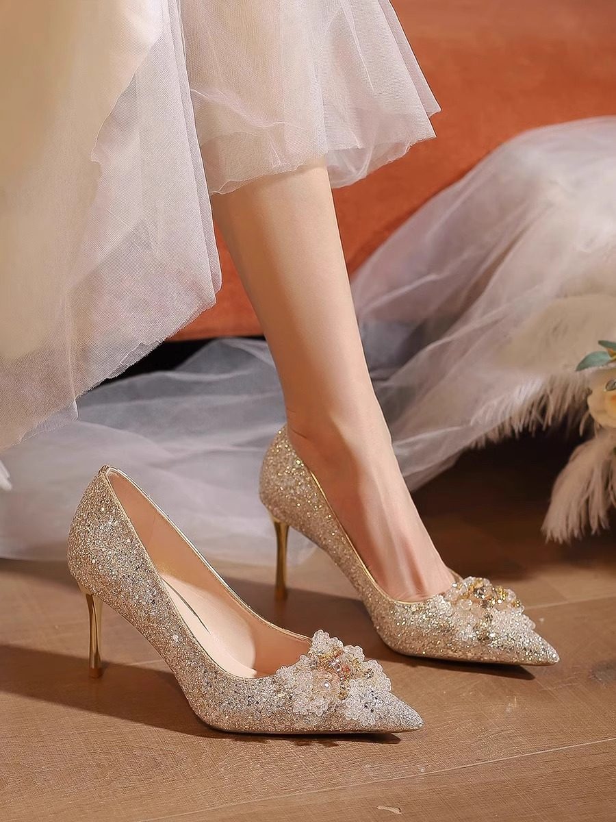 水晶婚鞋女2024新款秀禾婚纱两穿高级感花朵法式新娘高跟鞋女细跟