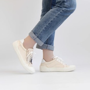 小白鞋 德国CAPRICE凯蝴蝶女鞋 牛皮厚底休闲板鞋 时尚 23737 春夏新品