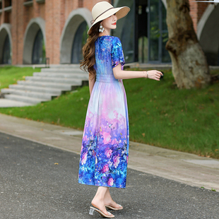 2025穿搭新款轻奢高档棉绸连衣裙波西米亚沙滩裙夏天巨好看的裙子
