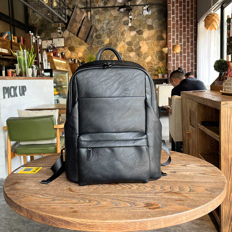 商务日常通勤双肩包男大容量休闲旅行电脑背包时尚潮流短途行李袋