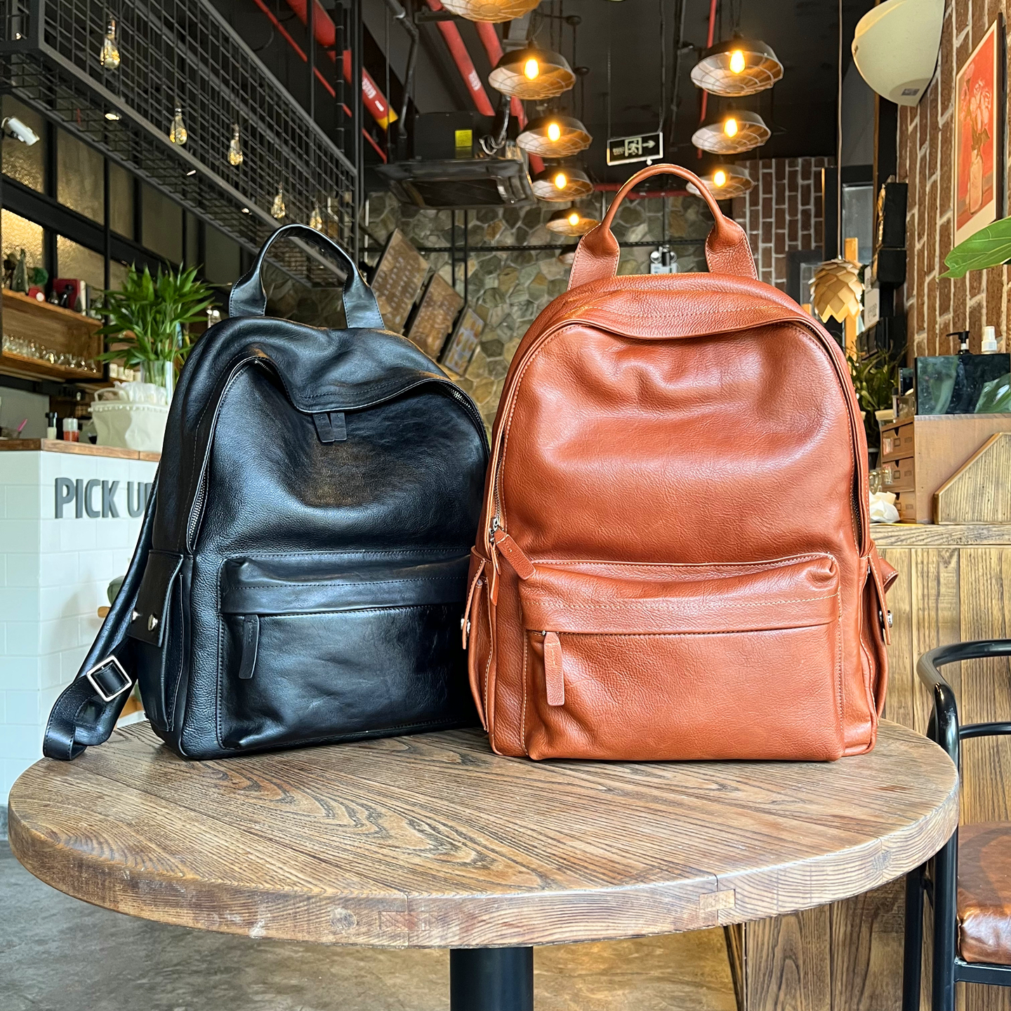 头层牛皮大容量电脑背包