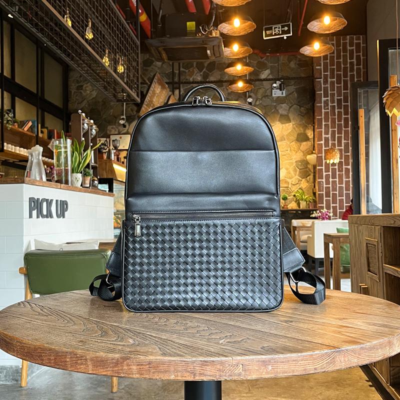 真皮牛皮双肩包大容量