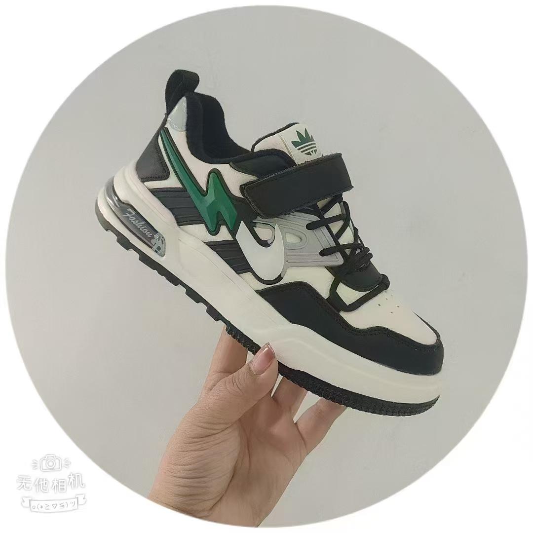 8816二棉秋冬新款中大童儿童运动板鞋皮面单鞋防滑软底潮9