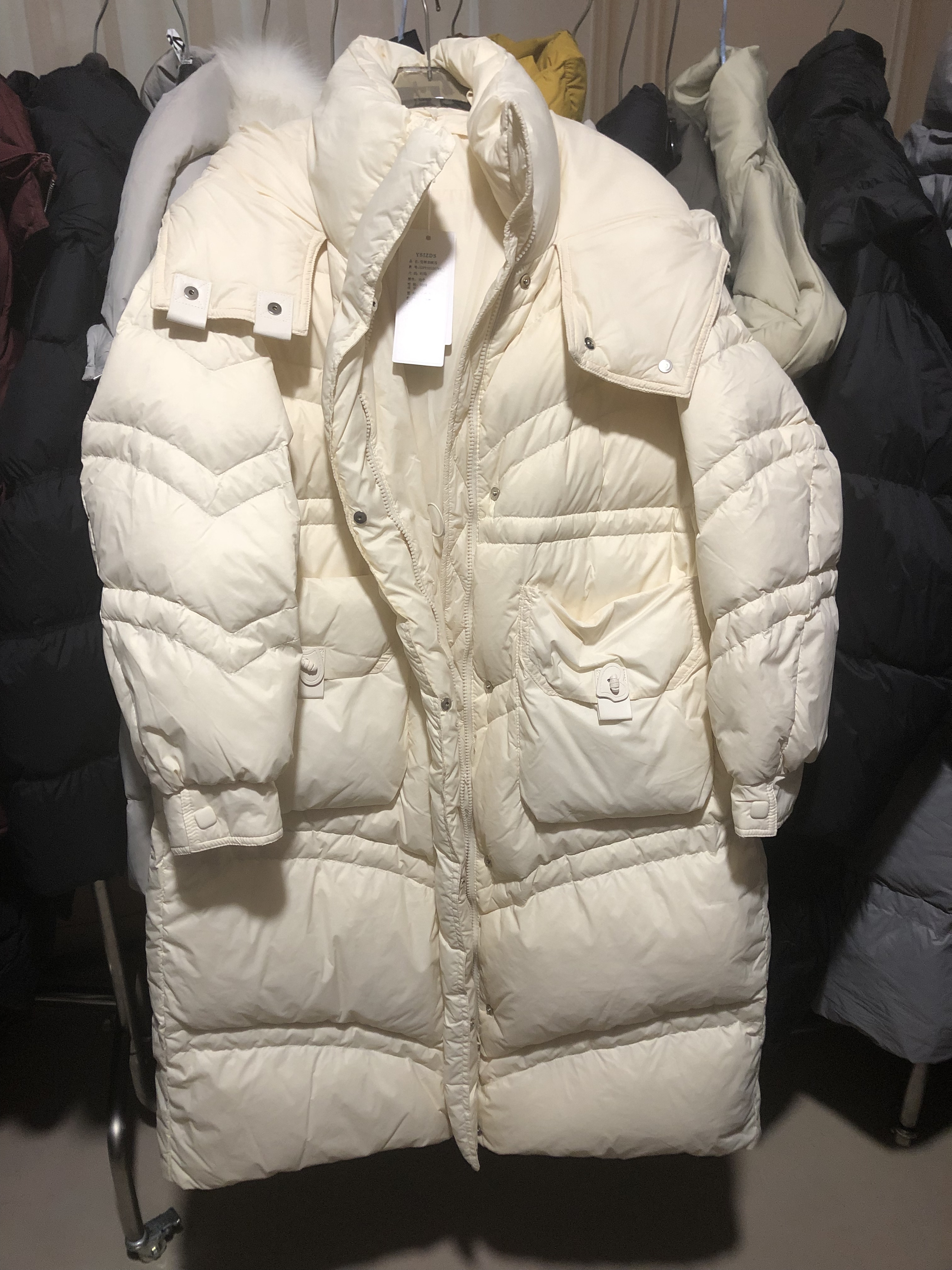 开包实拍90鹅280G连帽立领羽绒服