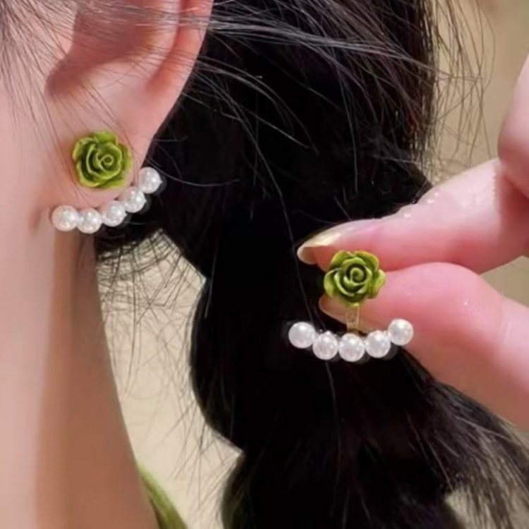 独特绝美清新绿色花朵珍珠耳环女高级感两戴耳钉2025新款显白耳饰