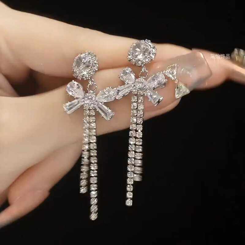 超闪蝴蝶结锆石流苏耳环2026新款爆款高级感耳钉精致百搭银针耳饰