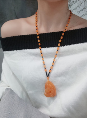 复古风鸡油琥珀吊坠貔貅