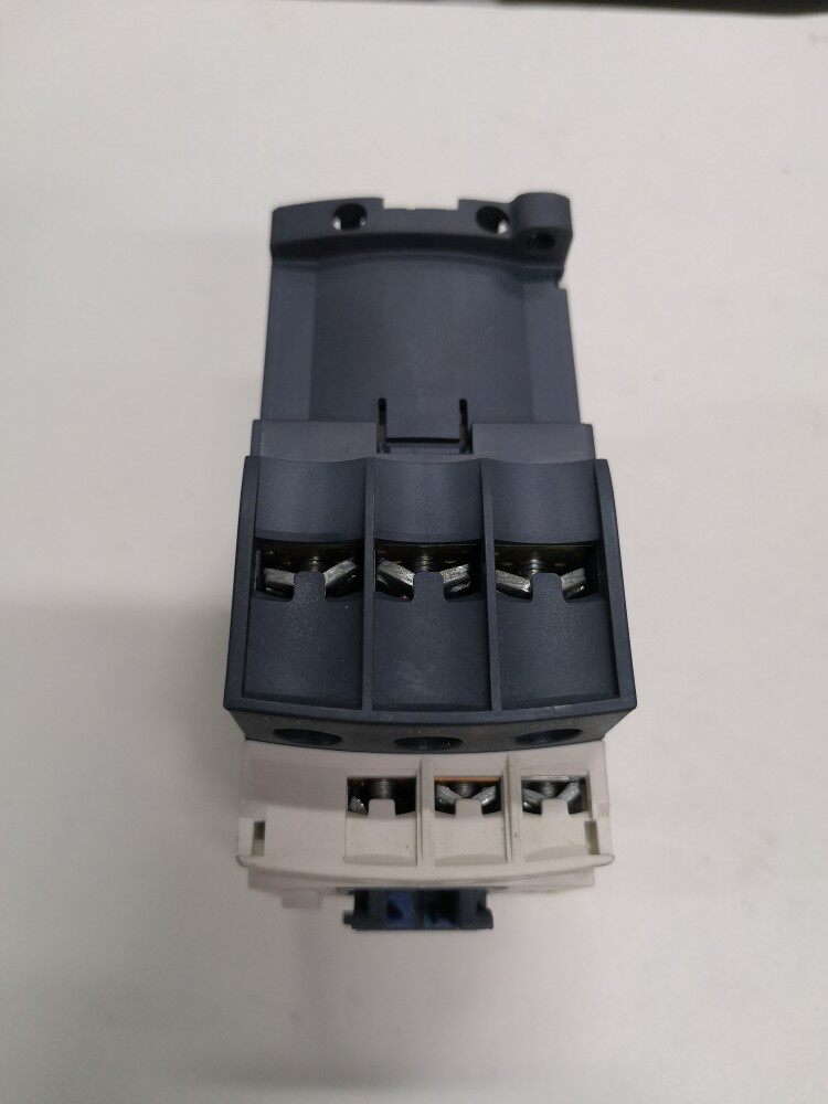 LC1D25BL施耐德接触器24VDC功能正常实物拍摄实价二手的高性价比高么？