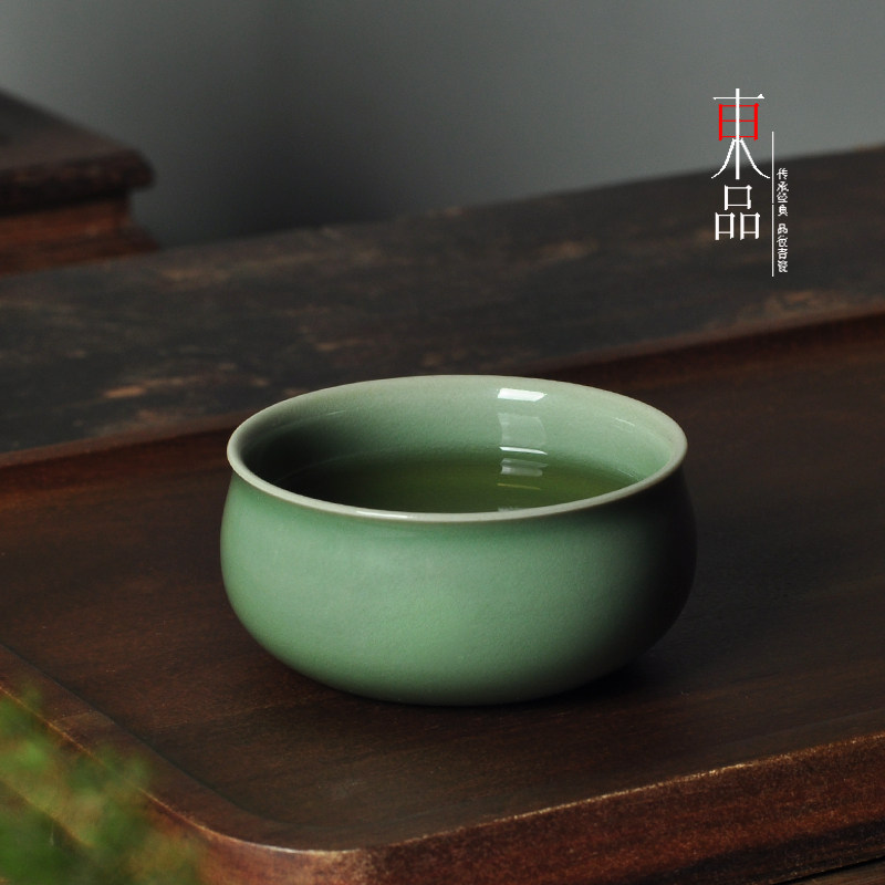 龙泉青瓷中式普洱茶杯主人杯单杯