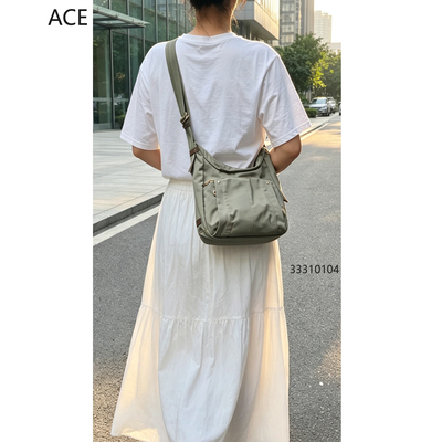 ACE爱思333101女时尚轻盈休闲旅行拉链多隔层尼龙纯色单肩挎包