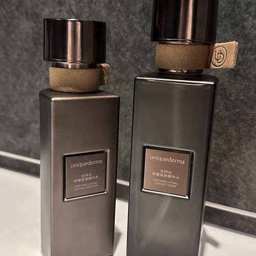 补水保湿爽肤收缩毛孔正品