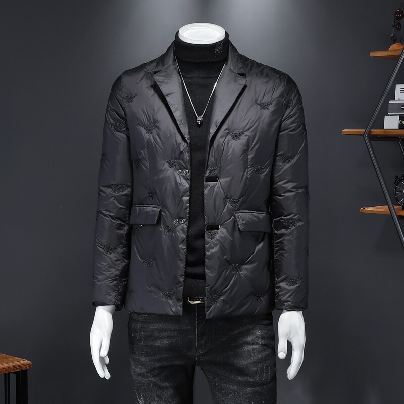 2023年西装领白鸭绒羽绒服钱塘3019Y19851P290假模有大货，男装羽绒服，钱塘6016-1(原3019)