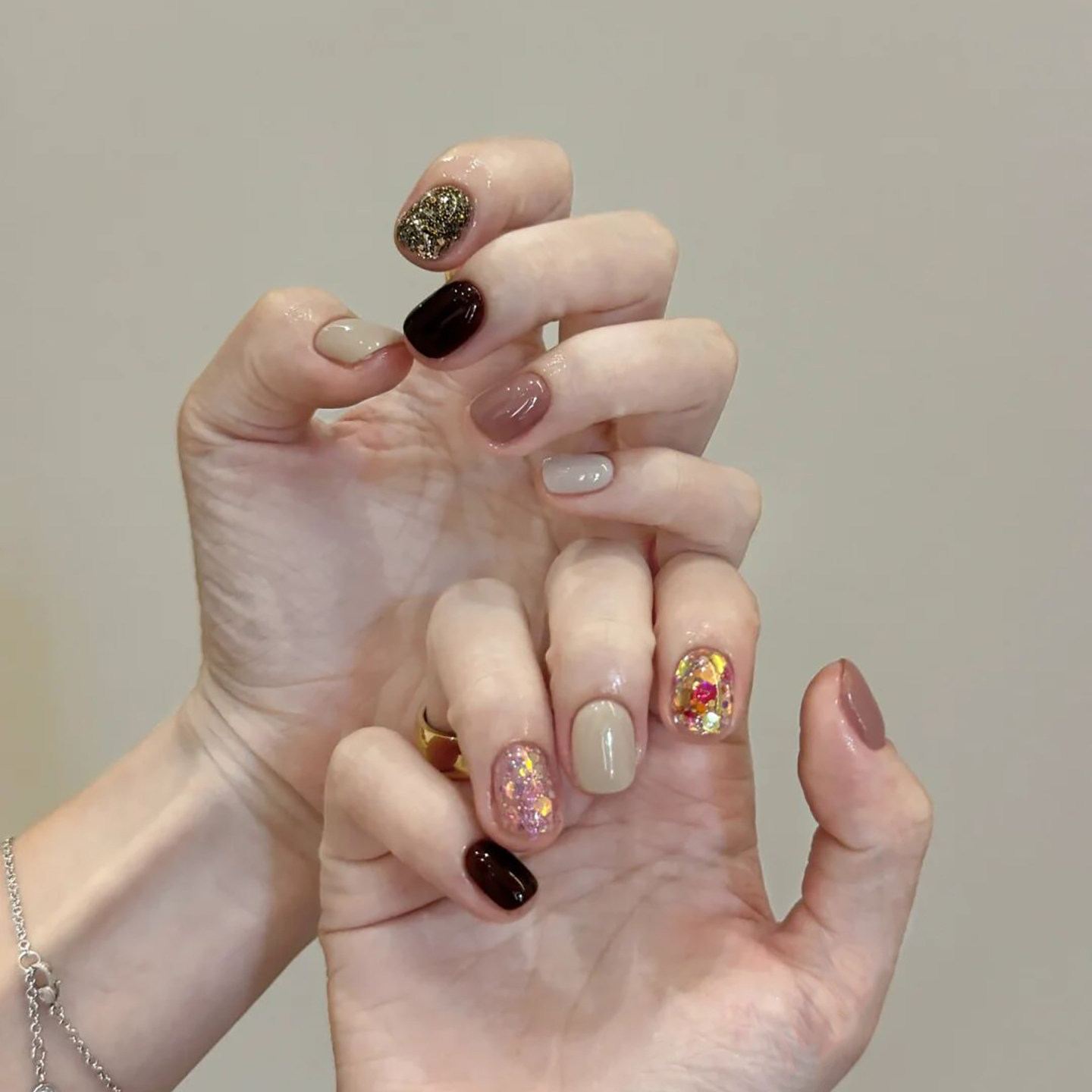 淳贵人指甲贴片 秋冬复古显白亮片跳色美甲成品 纯手工光疗穿戴甲