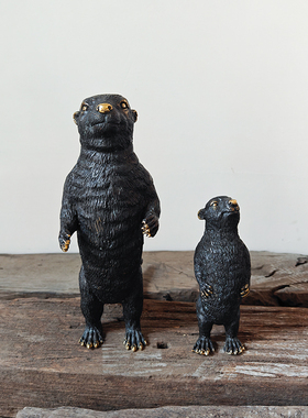 手工精雕土拨鼠铜装饰摆件