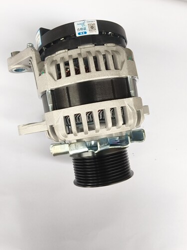 适用小松PC200-6/6D95/4D102大功率发电机2100J17 28V100A扁线圈