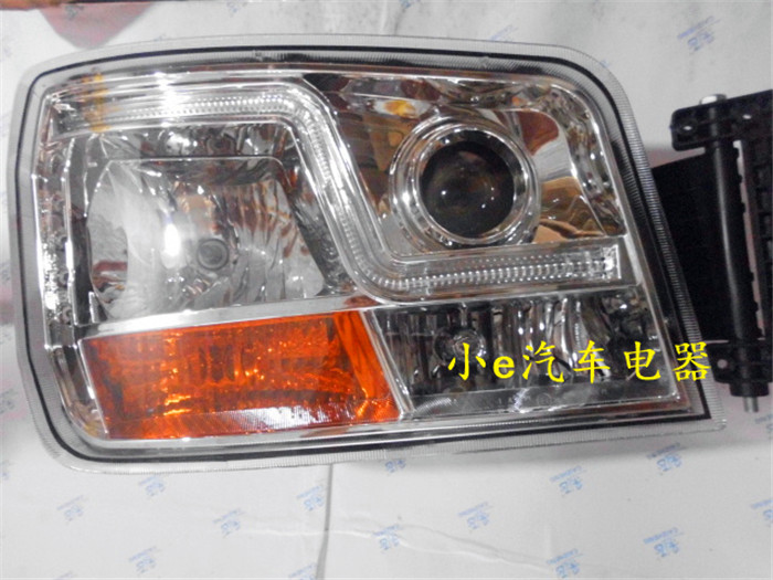 新品上市陕汽重卡德龙X3000原厂前大灯总成江苏彤明原厂配套产品