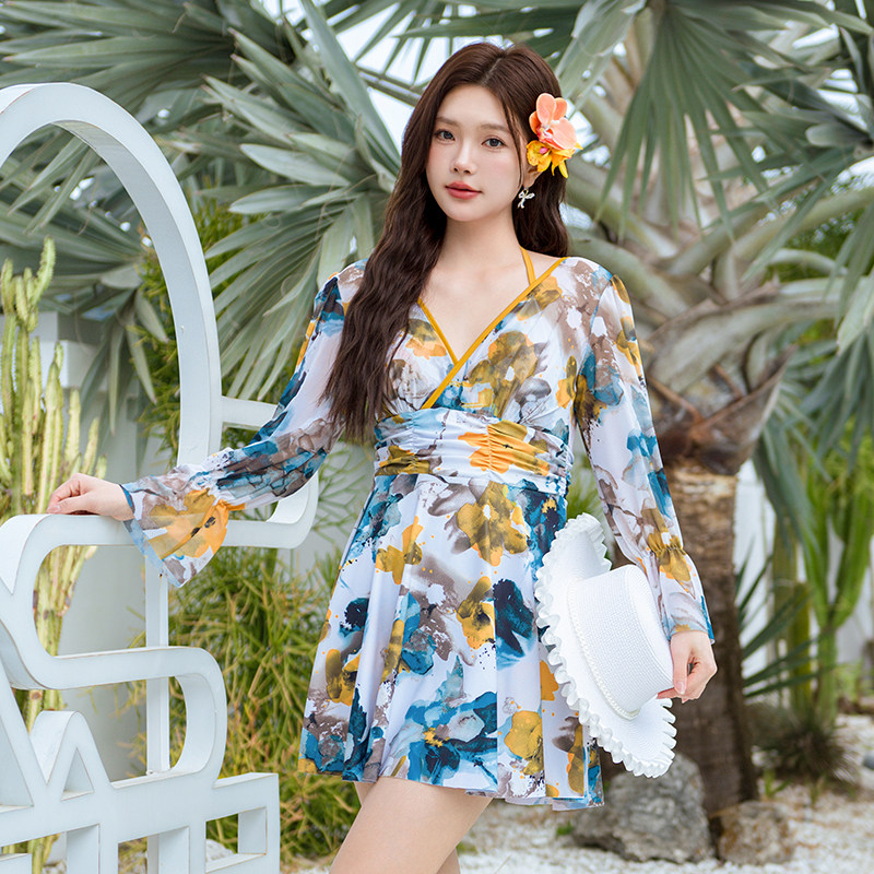 大码泳衣女士2025新款保守连体裙式遮肉显瘦泡温泉胖mm200斤泳装