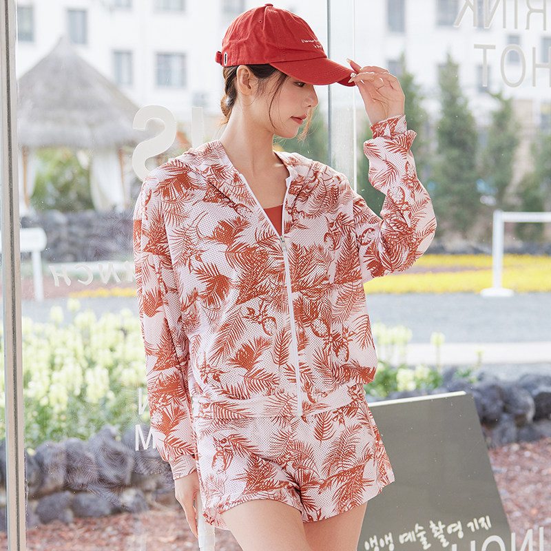 高级感泳衣女款三件套分体式微胖女孩遮肉显瘦保守胖mm大码泡温泉