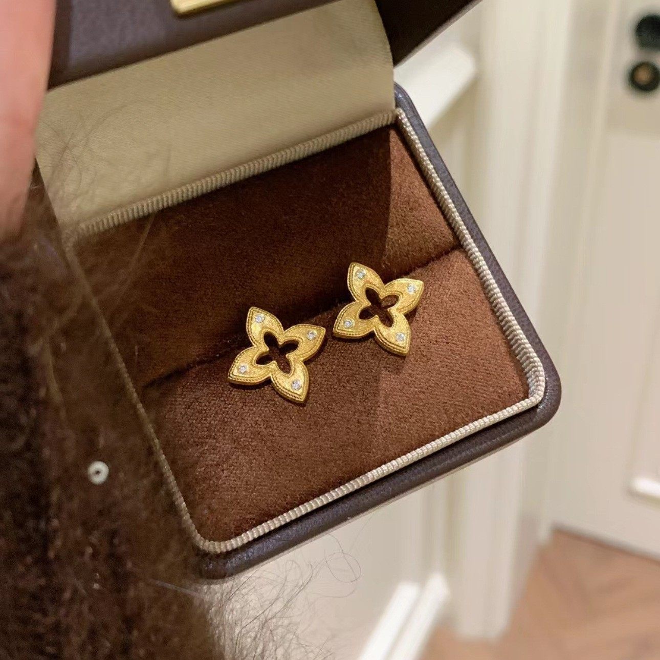 四芒星金色小红书爆款中古拉丝金色四叶草耳钉拍照小红书质感拉丝,饰品/流行首饰/时尚饰品新,耳钉,淘宝优惠券,粉丝福利购,淘宝优惠卷