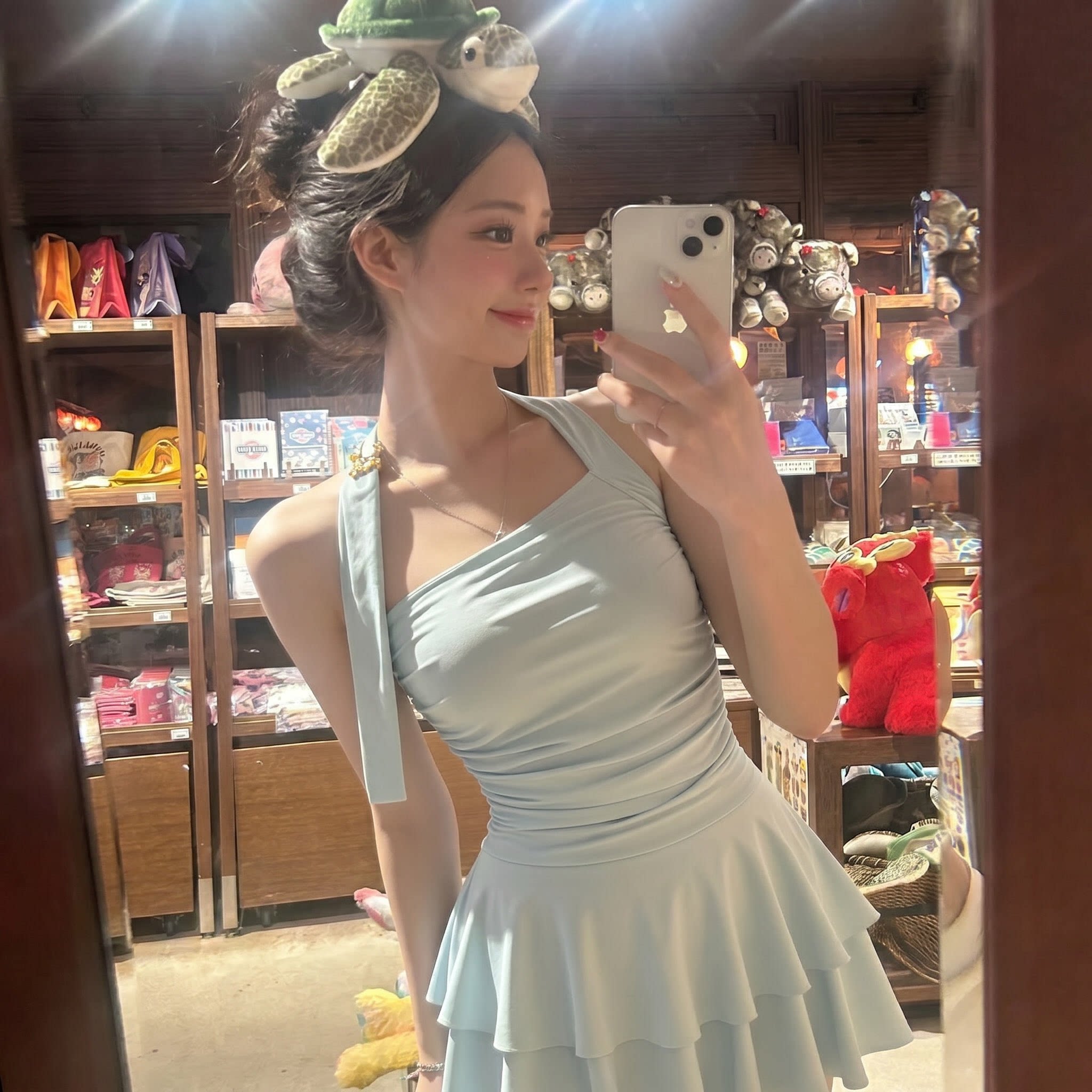 2026新款泳衣女连体裙式高级感绝美度假游泳衣薄荷蓝显瘦遮肚温泉