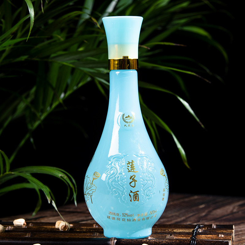 杭州建德特产荷花仙里叶莲子莲子酒52度500ml陶瓷瓶白酒