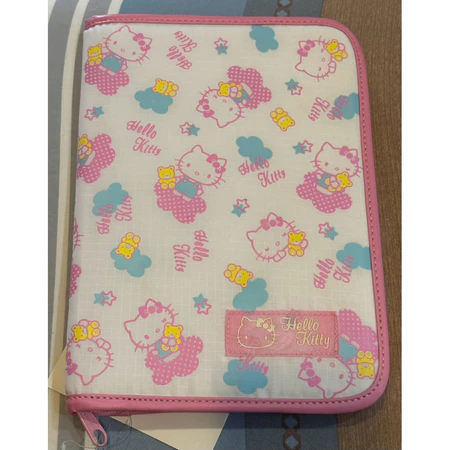 绝版收藏品~ sanrio HelloKitty 多功能母子手账 附钥匙扣