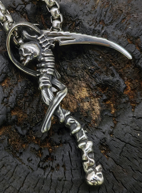 钛钢死神镰刀项链锁骨链吊坠