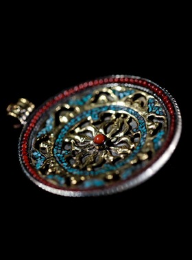 尼泊尔铜鎏银镶嵌宝石十字金刚杵佛牌挂饰