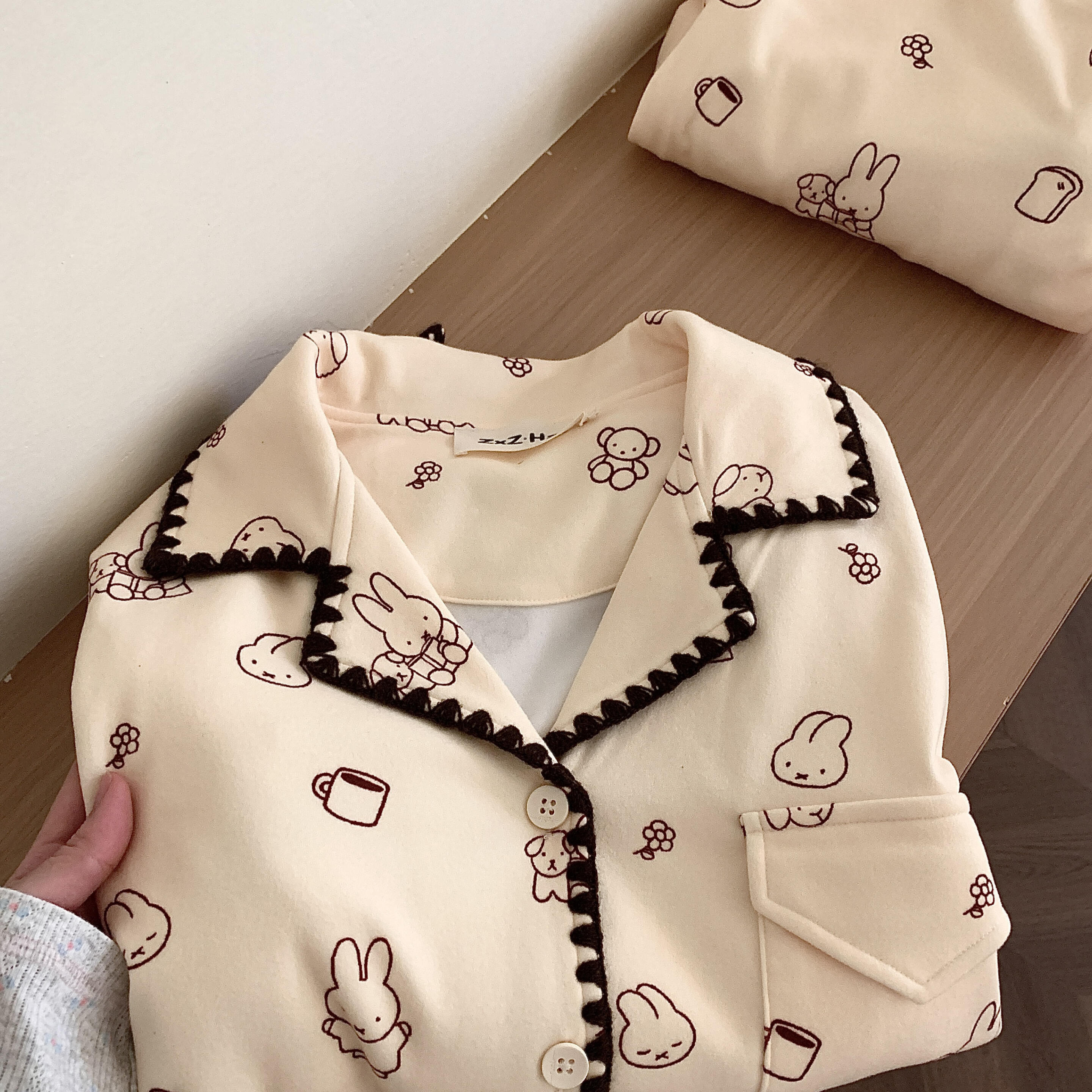 侘町2026新款杏色米菲长袖睡衣女套装卡通可外穿德绒秋冬季家居服,女士内衣/男士内衣/家居服,睡衣/家居服套装,淘宝优惠券,粉丝福利购,淘宝优惠卷