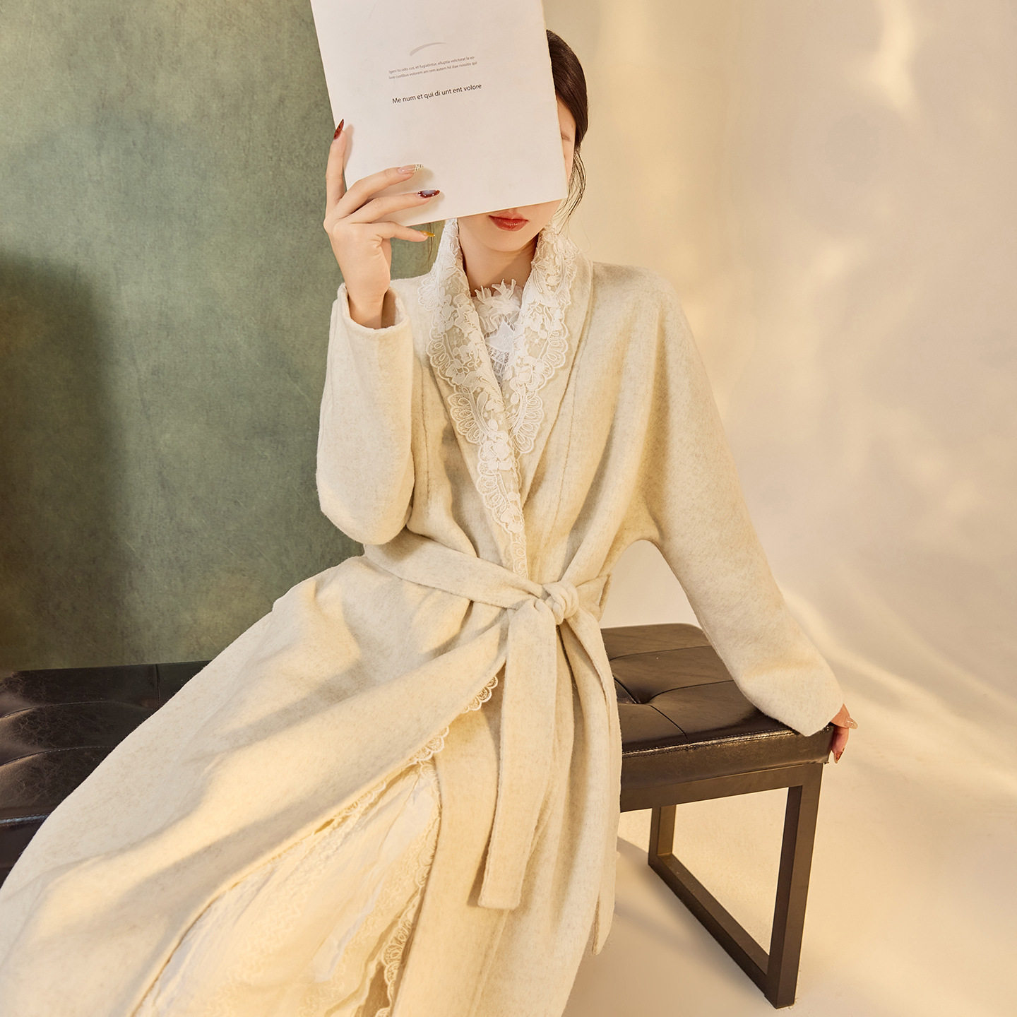 2025冬装新款轻奢新中式国风蕾丝拼接羊毛呢长款大衣外套长裙套装