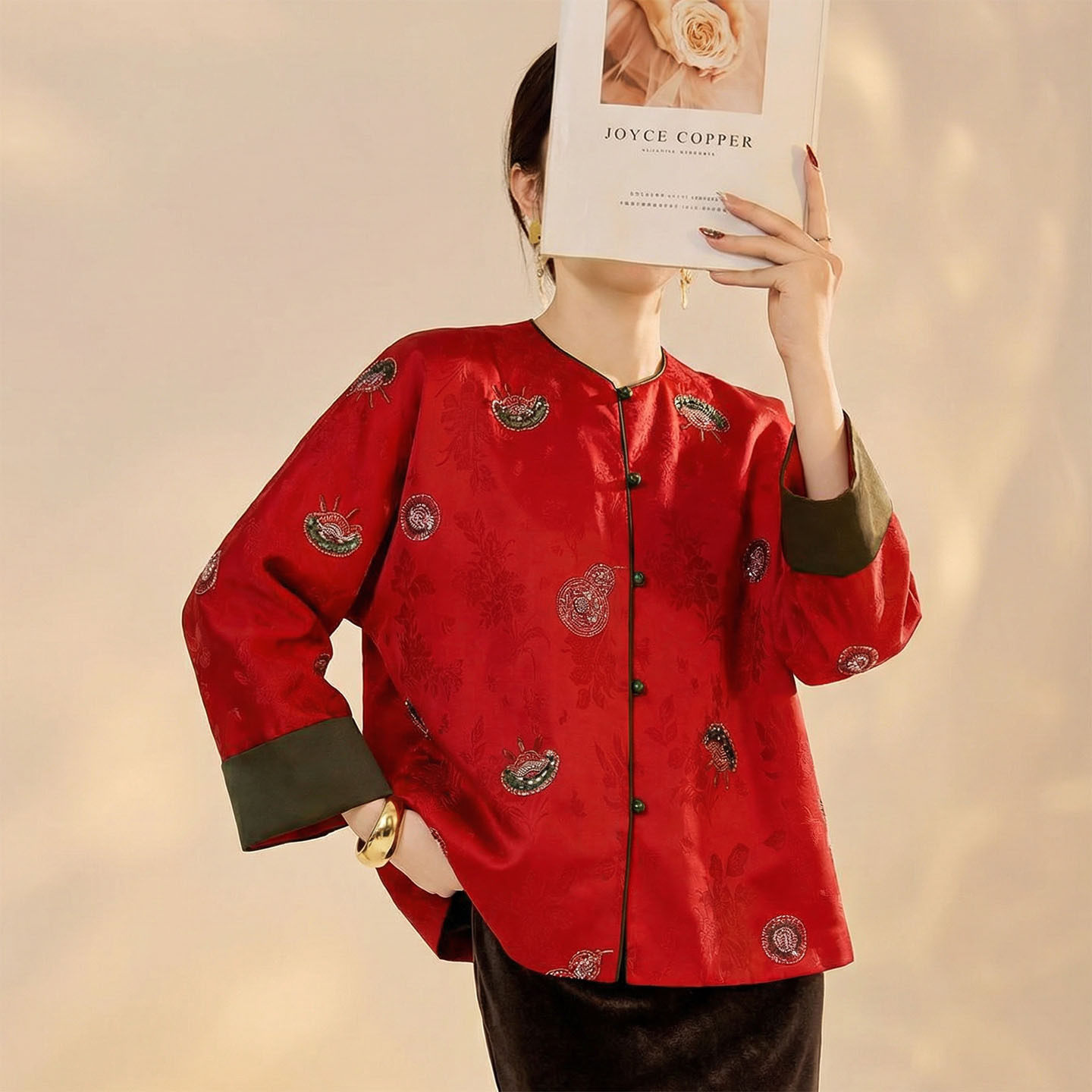 2026春装新款 轻奢新中式重工葫芦元宝订珠刺绣改良唐装外套上衣