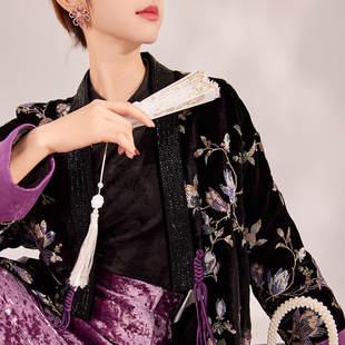 2025冬装新款 轻奢新中式高端钉珠刺绣改良唐装汉服外套棉服