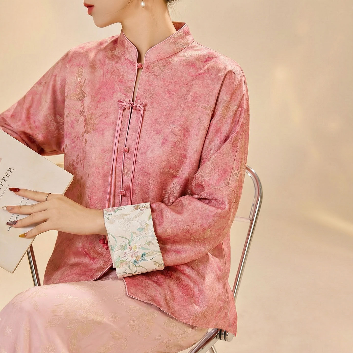 2026春装新款 轻奢新中式国风提花高端刺绣改良唐装汉服外套上衣