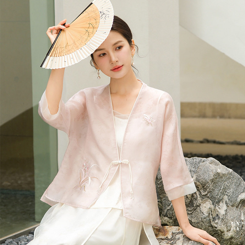 2025春装新款 新中式国风刺绣粉色七分袖上衣改良唐装汉服禅茶服