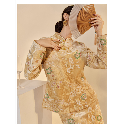 2025冬装新款 轻奢新中式时尚丝绒珠绣改良唐装上衣外套长裙套装