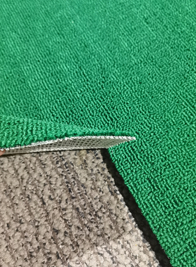 网格底部圈绒绿色地毯表面化纤防火防滑舞台满铺麻底地毯阻燃耐磨