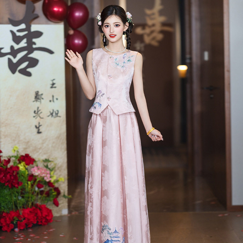 2026新款粉色旗袍伴娘服新中式敬酒服礼服女高级感订婚连衣裙