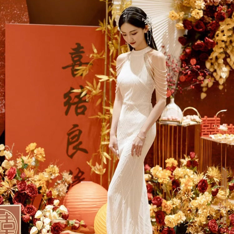 迎宾出门纱订婚礼服高端轻奢小众生日轻婚纱长款蕾丝白色连衣裙子