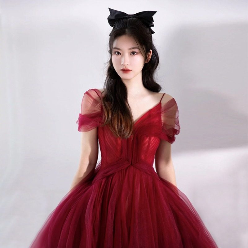 2026新款新娘红色晚礼服裙女高级感高端轻奢小众生日婚纱成人法式
