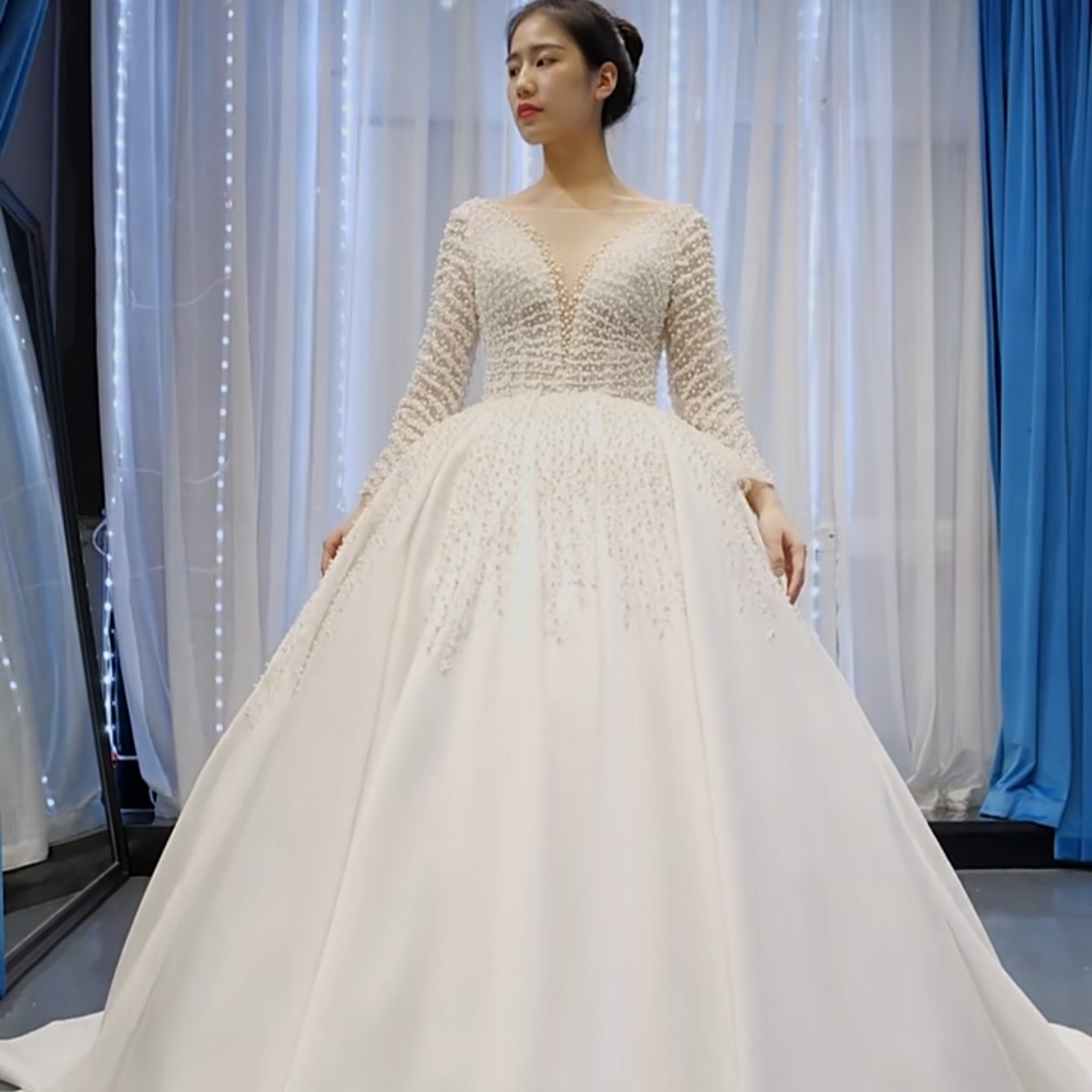 外贸婚纱礼服2026新款修显瘦蓬蓬裙拖尾婚纱外贸大码绸缎手工珍珠