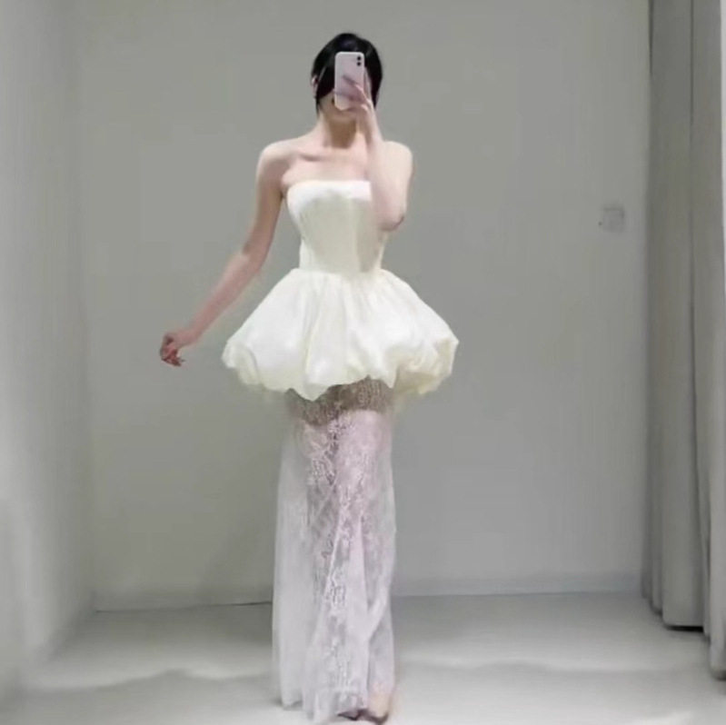 法式白色抹胸连衣裙女2026新款高级感气质名媛宴会礼服平时可穿