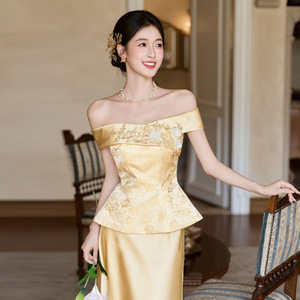 新中式金色订婚新娘礼服套装